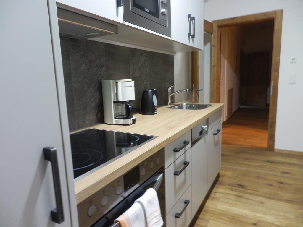 Haus Alpenflora Apartamento Flirsch Exterior foto